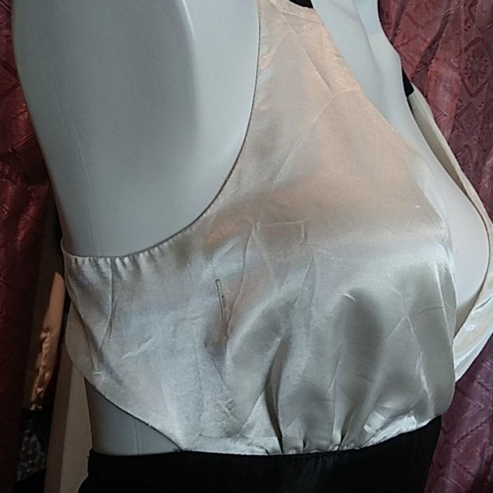 Double zero. Dress   - Picture 5 of 9